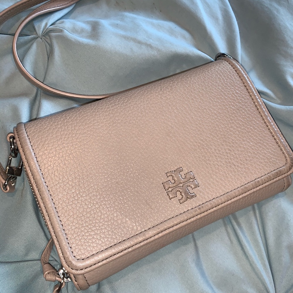 Tory Burch Thea flat wallet crossbody